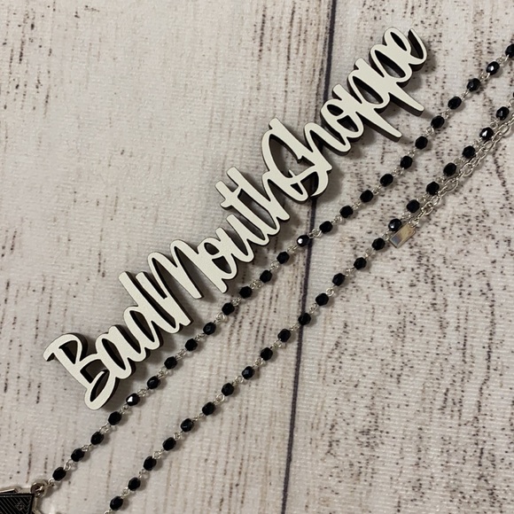 *Verona Black Silver Enamel Salem Witch House Rosary Style Necklace - Picture 3 of 5